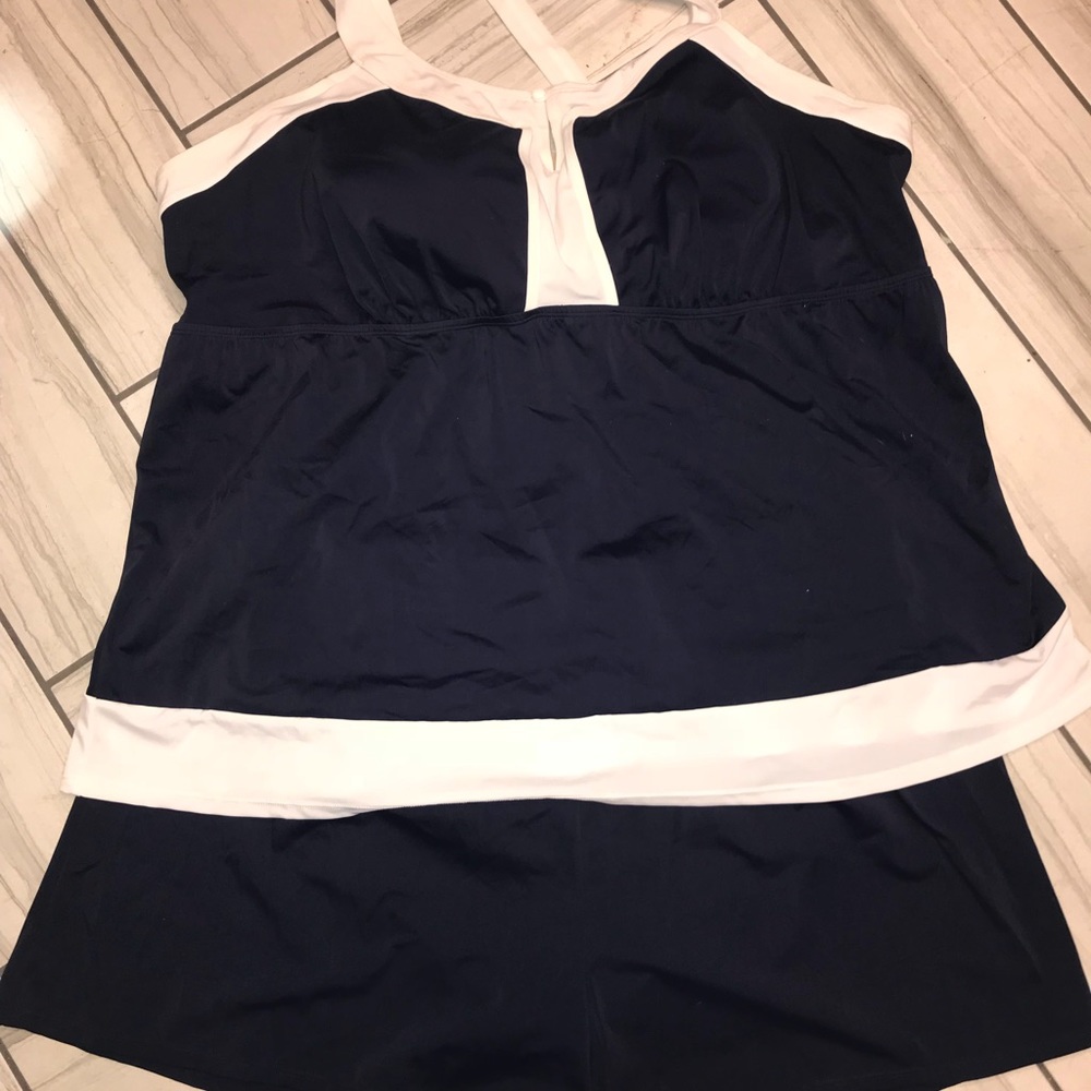 Women’s 2 piece swim suit